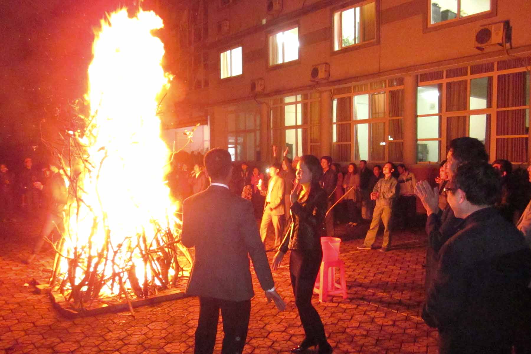 lua trai.jpg
